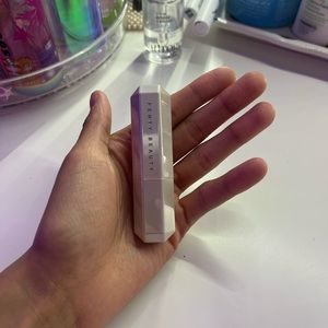 Fenty Beauty Sheer lip shine